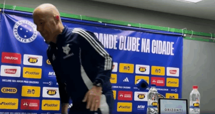 cruzeiro:-jardim-surpreende-e-abandona-coletiva-apos-detonar-a-arbitragem