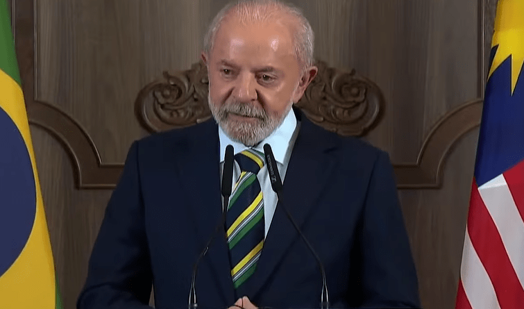 lula-diz-que-aviao-de-trump-e-melhor-que-o-seu-e-brinca:-“penou-mais”