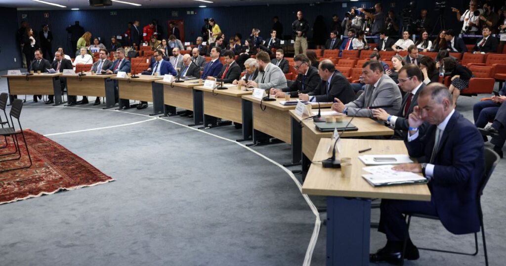 erros-e-omissoes:-veja-o-que-diz-recursos-de-bolsonaro-e-demais-reus-ao-stf