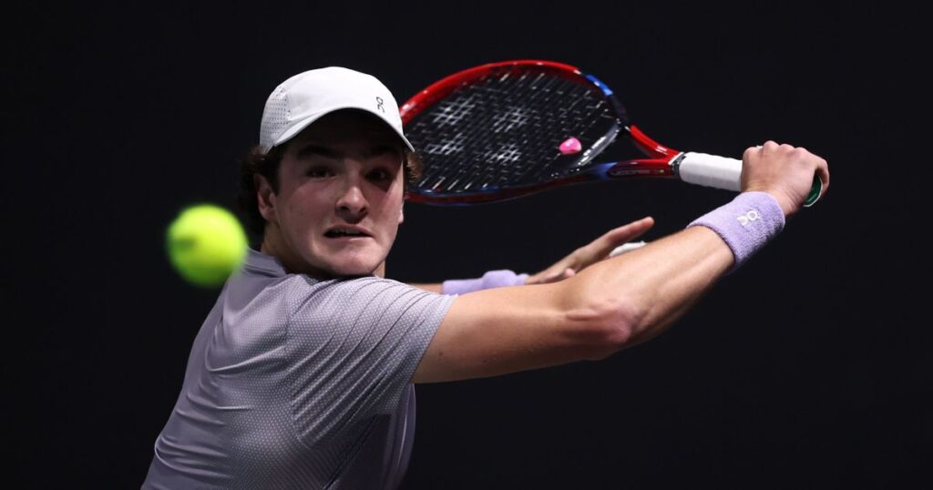 sem-descanso,-joao-fonseca-estreia-com-vitoria-no-masters-1000-de-paris