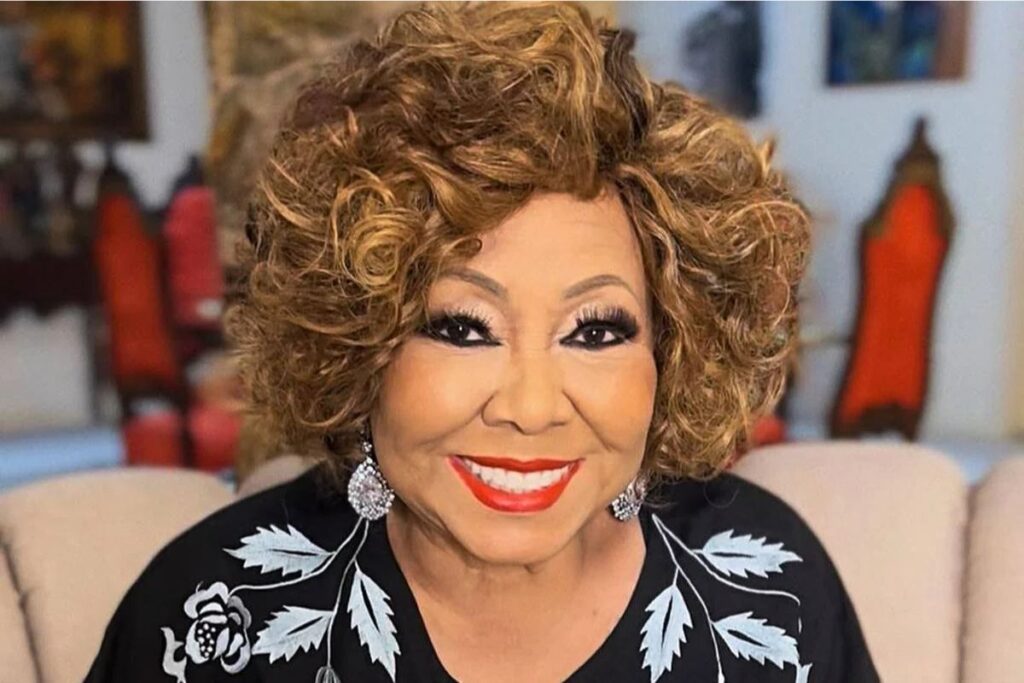 alcione-reage-apos-ser-confundida-com-cantora-que-morreu