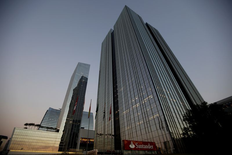 santander-brasil-defende-juncao-de-pix-parcelado-e-no-cartao