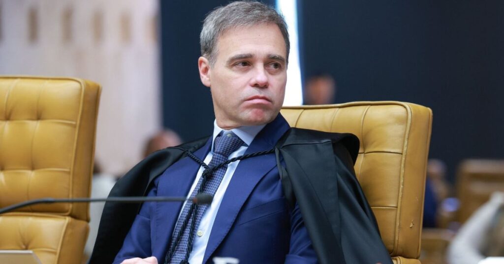 mendonca-paralisa-julgamento-sobre-direito-ao-silencio-em-acao-policial