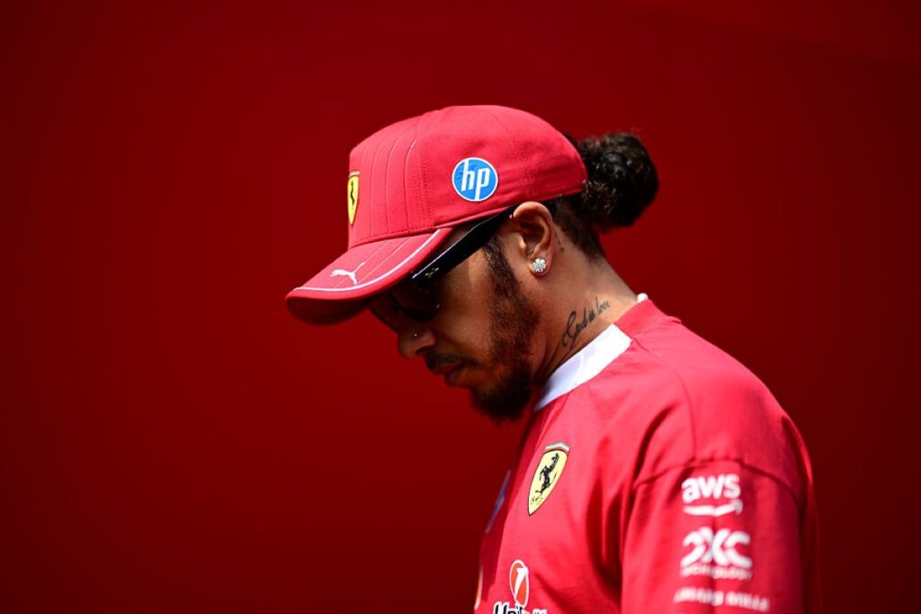 site-britanico-diz-que-hamilton-pode-deixar-ferrari-apos-2026.-confira