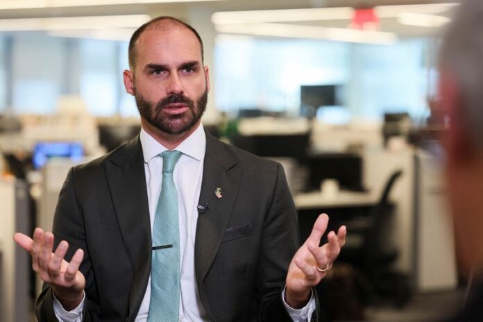 dpu-apresenta-defesa-de-eduardo-bolsonaro-em-processo-de-coacao