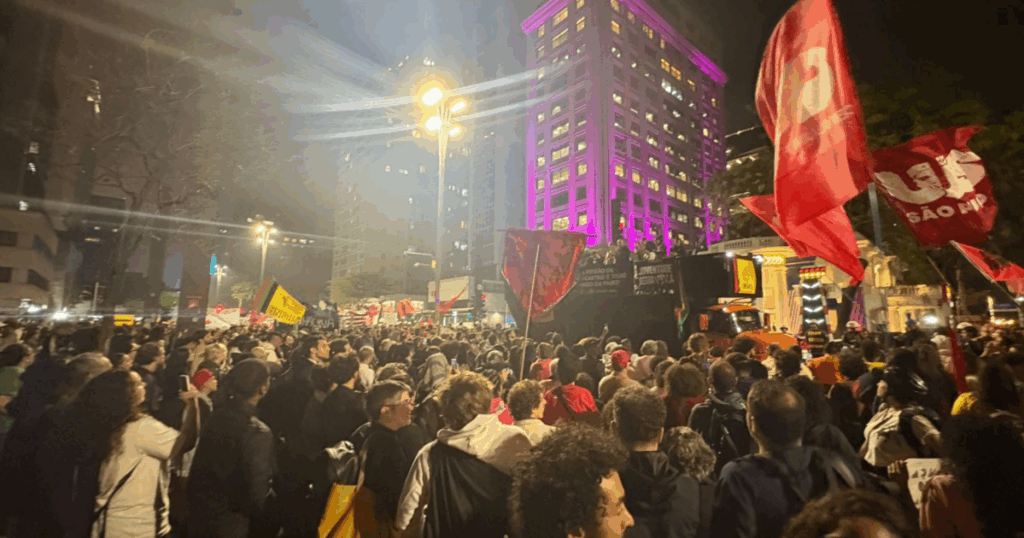 manifestantes-se-reunem-em-frente-ao-masp-apos-megaoperacao-no-rio