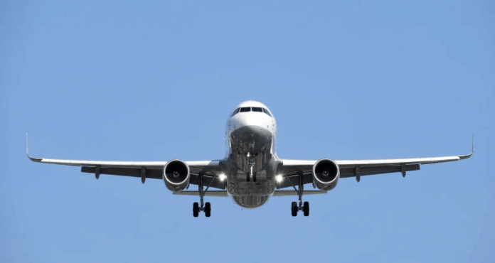 passageiro-morre-apos-falha-em-aviao-causar-calor-de-32-°c