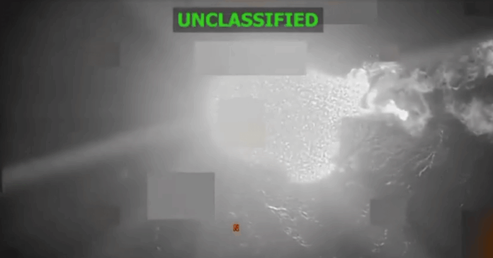 ataque-dos-eua-a-embarcacao-no-caribe-deixa-tres-mortos,-diz-secretario