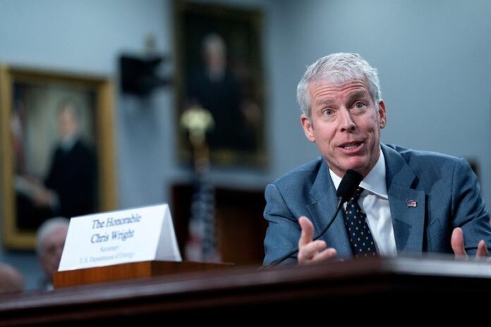 nao-havera-“explosoes-nucleares”,-diz-secretario-de-trump-sobre-testes