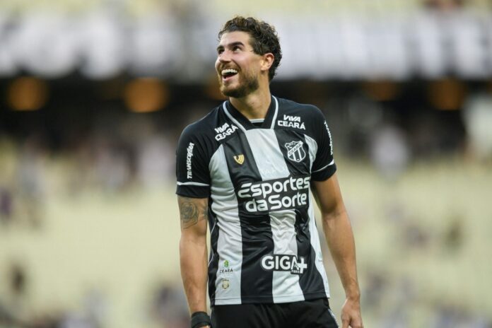 superior-do-inicio-ao-fim,-ceara-derrota-fluminense-e-volta-a-vencer