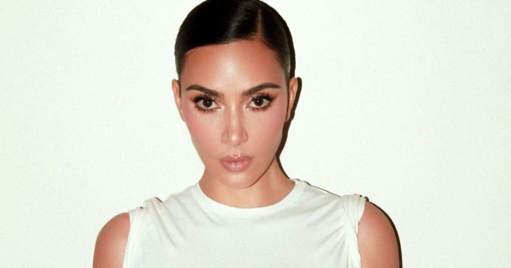 nova-serie-de-ryan-murphy-com-kim-kardashian-recebe-criticas-devastadoras