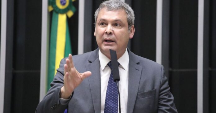 lider-do-pt-acredita-em-avanco-de-projeto-antifaccoes-so-apos-a-cop30