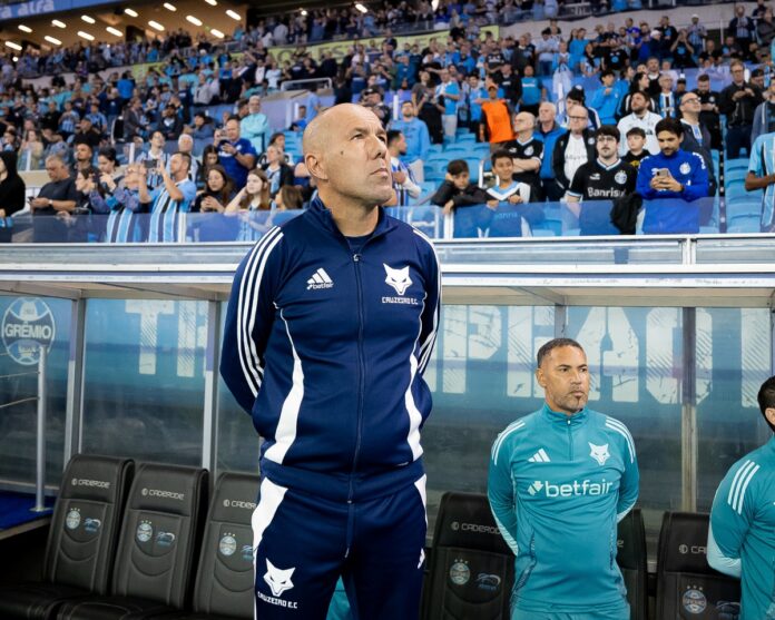 leonardo-jardim-elogia-dupla-de-defensores-apos-vitoria-do-cruzeiro