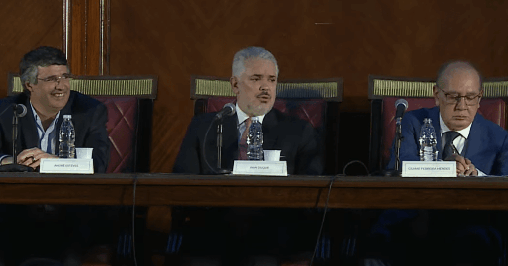 gilmar-e-alvo-de-protesto-de-foragido-do-8/1-durante-evento-na-argentina