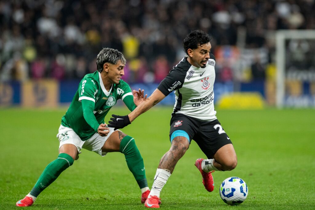 corinthians-e-punido-por-atitude-da-torcida-em-jogo-contra-o-palmeiras