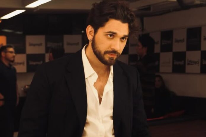 abatido?-gustavo-mioto-preocupa-fas-apos-termino-com-ana-castela