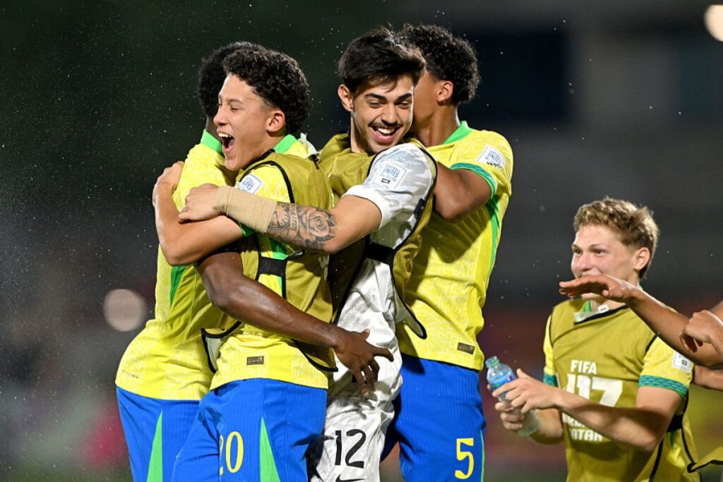 brasil-goleia-indonesia-e-se-aproxima-do-mata-mata-no-mundial-sub-17