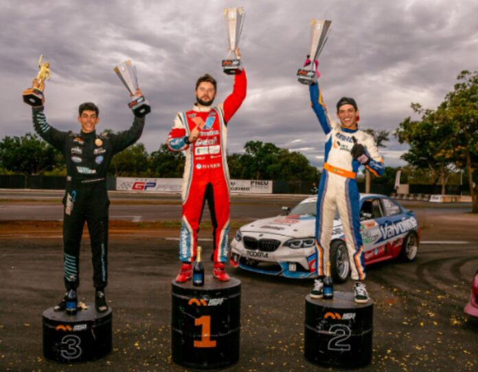 mega-drift-brasil:-matheus-sartor-vence-primeiro-dia-de-competicao