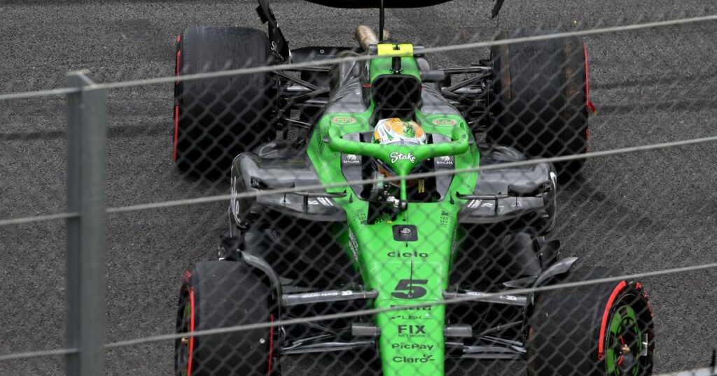 formula-1:-bortoleto-bate-e-abandona-gp-de-sao-paulo-na-1a-volta