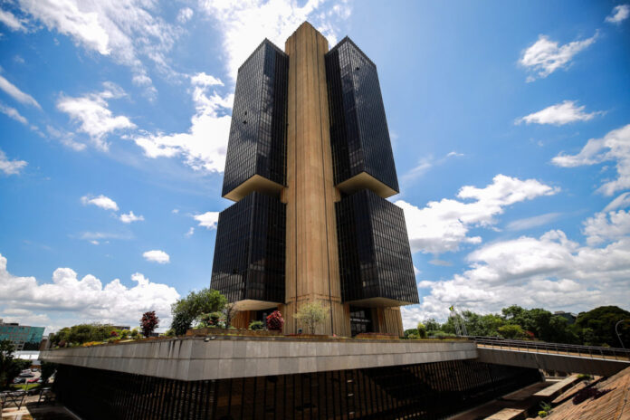 focus:-apos-cortes,-mercado-mantem-estimativa-de-inflacao-para-2025