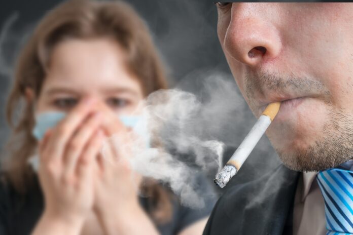 fumante-passivo?-entenda-como-a-exposicao-a-fumaca-prejudica-o-corpo