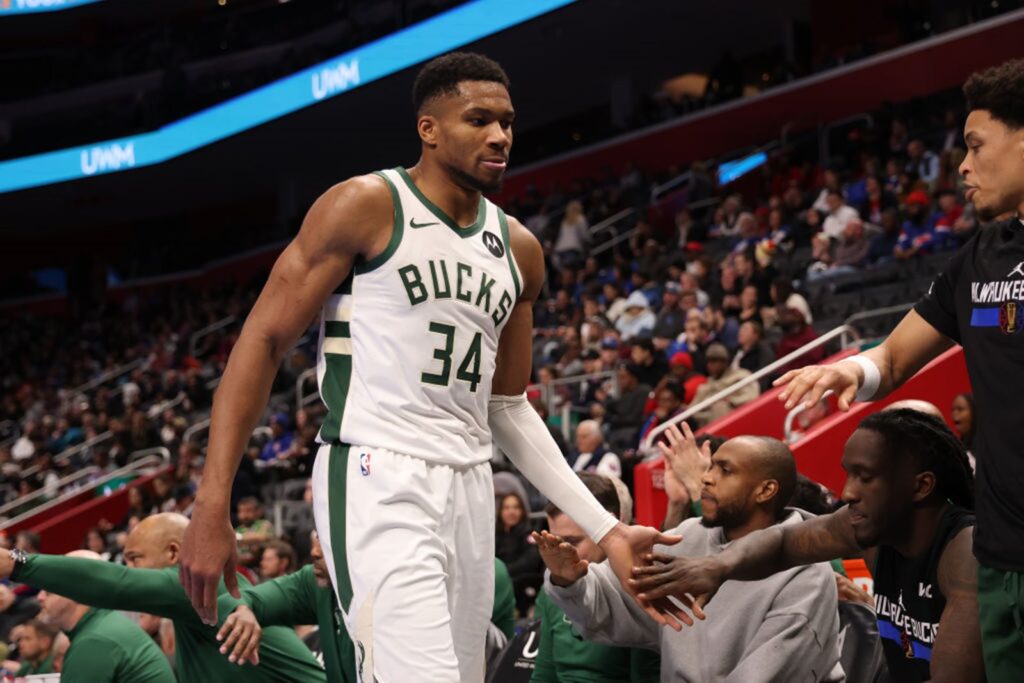 nba:-jogador-lider-de-pontos-da-temporada-desfalca-milwaukee-bucks