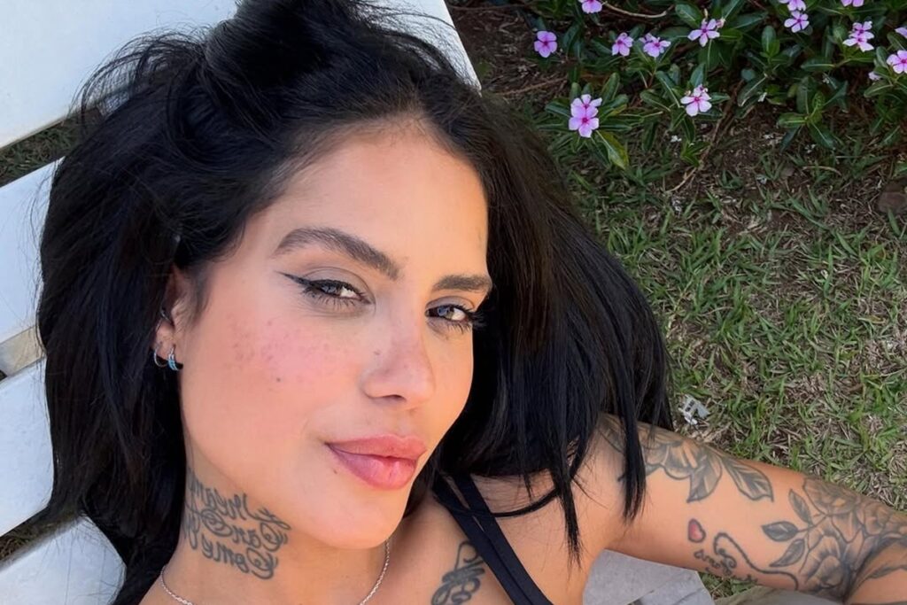 tati-zaqui-anuncia-gravidez-do-1o-filho-apos-abandonar-o-funk