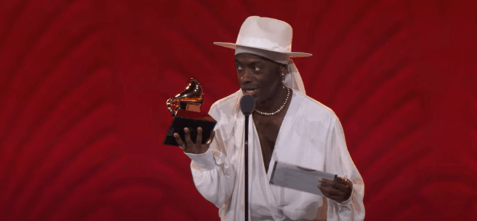 grammy-latino:-jota.pe-segue-invicto-em-premiacao