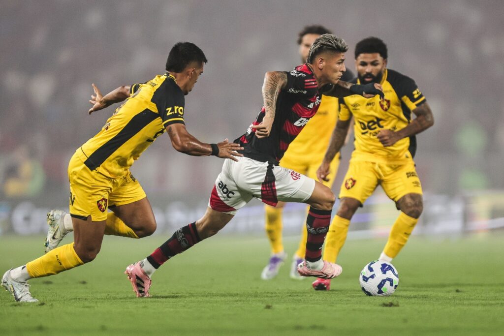 brasileirao:-saiba-onde-assistir-a-sport-x-flamengo-neste-sabado