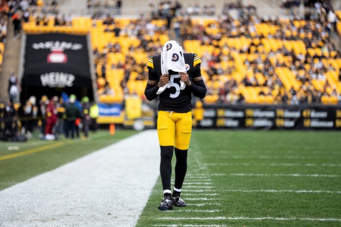 nfl:-jalen-ramsey-da-soco-em-rival-em-classico-no-futebol-americano