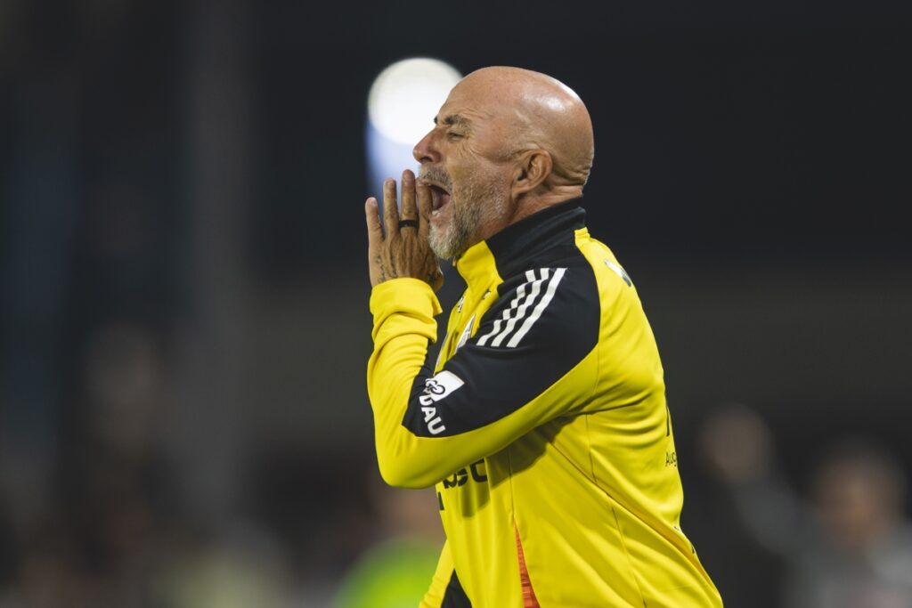 sampaoli-visa-titulo-da-sul-americana-mas-alerta-sobre-brasileirao