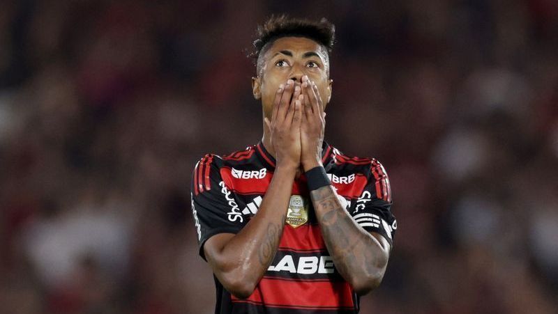 especialista-explica-diferenca-entre-caso-de-alef-manga-e-de-bruno-henrique