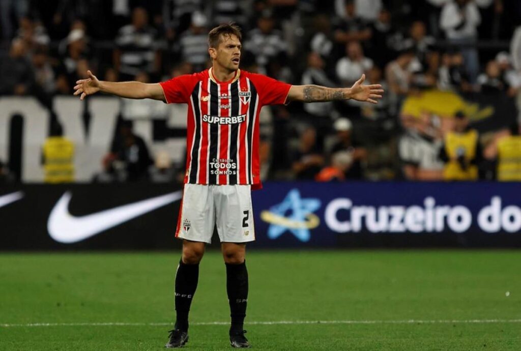 sao-paulo-confirma-lesao-de-toloi-apos-ser-substituido-em-classico