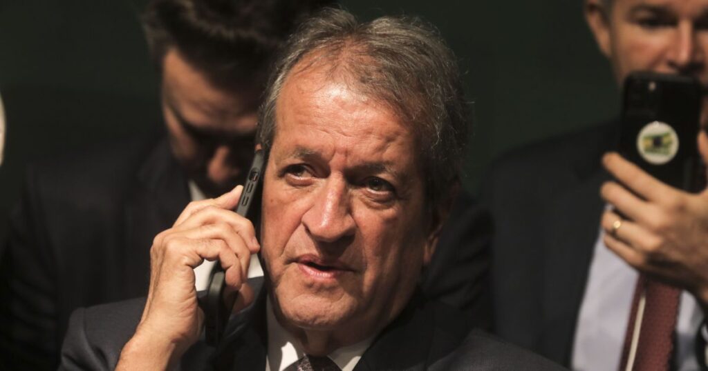 pl-convoca-reuniao-da-bancada-com-valdemar-apos-prisao-de-bolsonaro