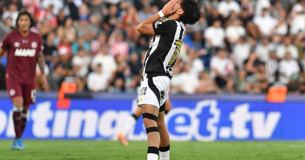 “entendo-a-raiva-do-torcedor”,-diz-biel-apos-vice-do-atletico-mg-para-lanus