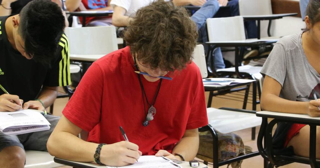 fuvest-2026:-confira-gabarito-oficial-da-prova-v3-da-primeira-fase