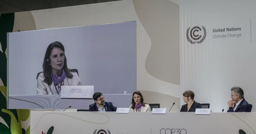 ceo-da-cop30:-sem-consenso-sobre-combustiveis-fosseis-nao-teve-o-que-fazer