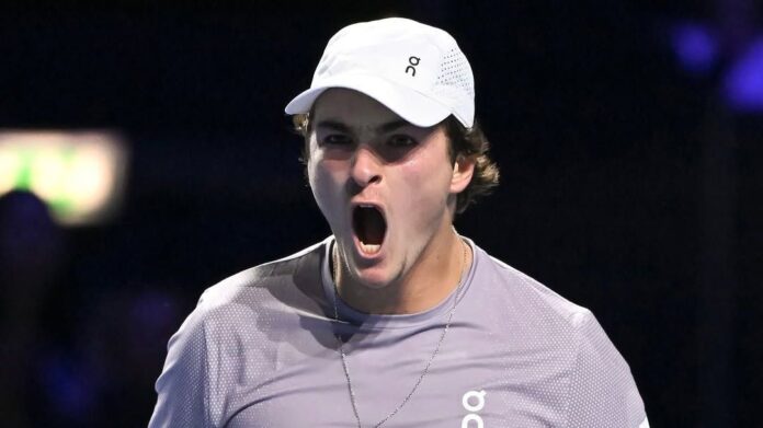 joao-fonseca-simboliza-nova-onda-no-tenis-mundial,-diz-ceo-da-federacao