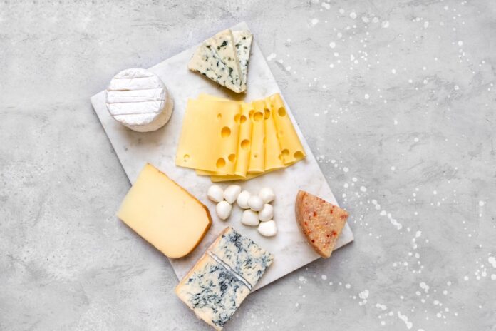 estudo-indica-que-incluir-queijo-na-dieta-reduz-risco-de-demencia