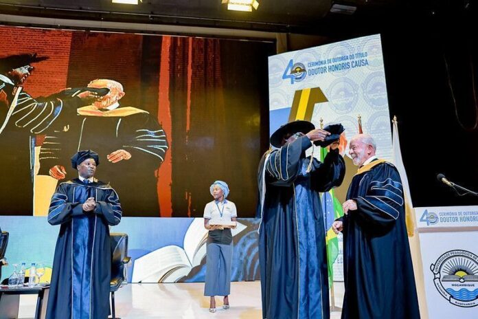 lula-recebe-titulo-de-doutor-honoris-causa-em-mocambique
