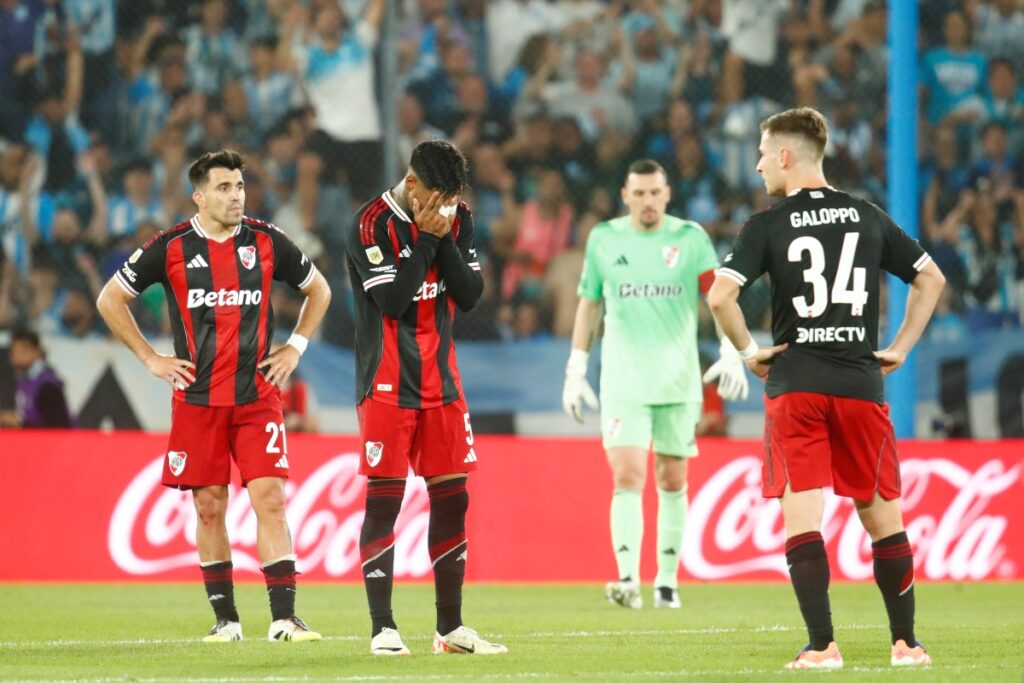 river-plate-e-eliminado-no-clausura-e-pode-ficar-fora-da-libertadores
