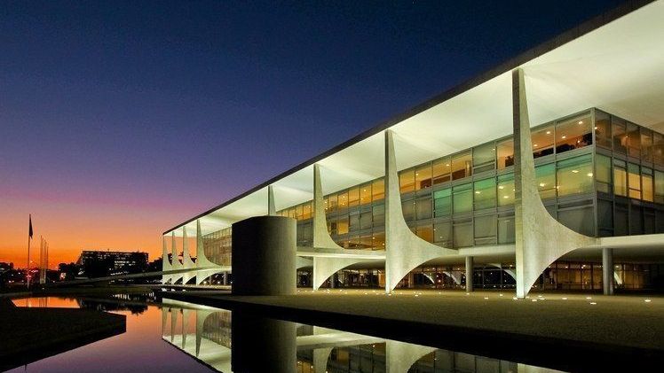 centrao-ve-chance-de-pressionar-por-nome-ao-planalto-fora-do-cla-bolsonaro