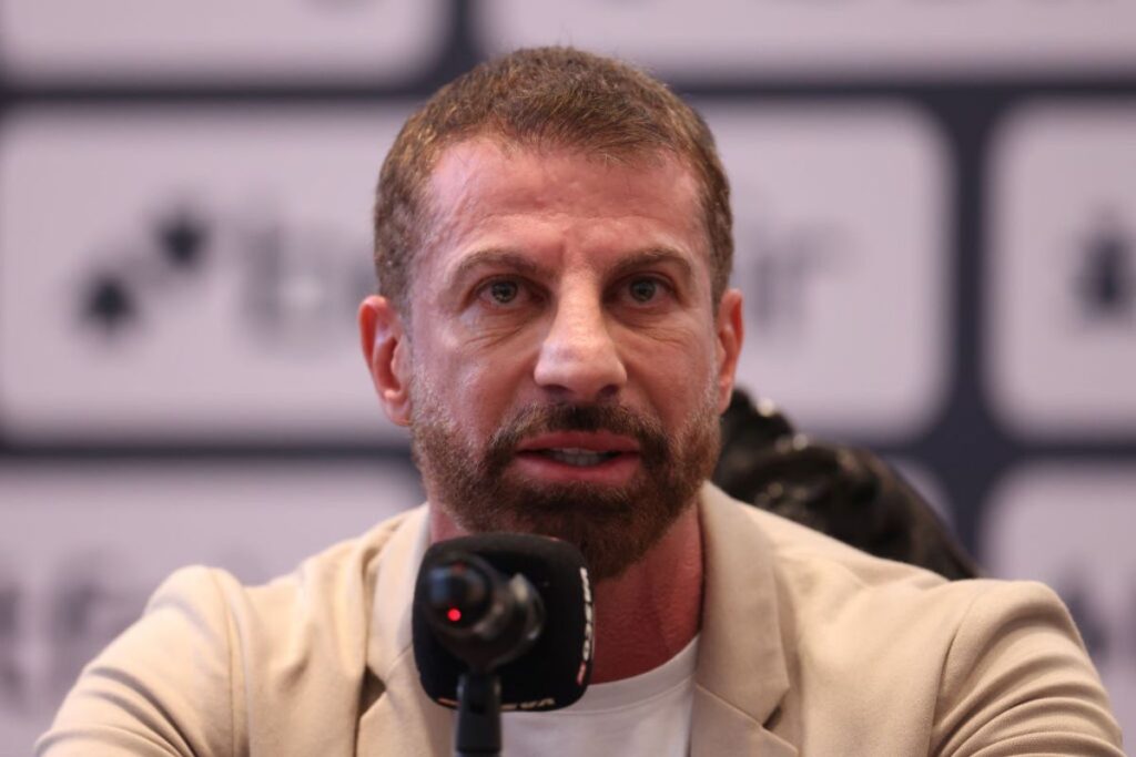 vasco:-organizada-vai-ao-ct-e-cobra-mudanca-na-reta-final-da-temporada