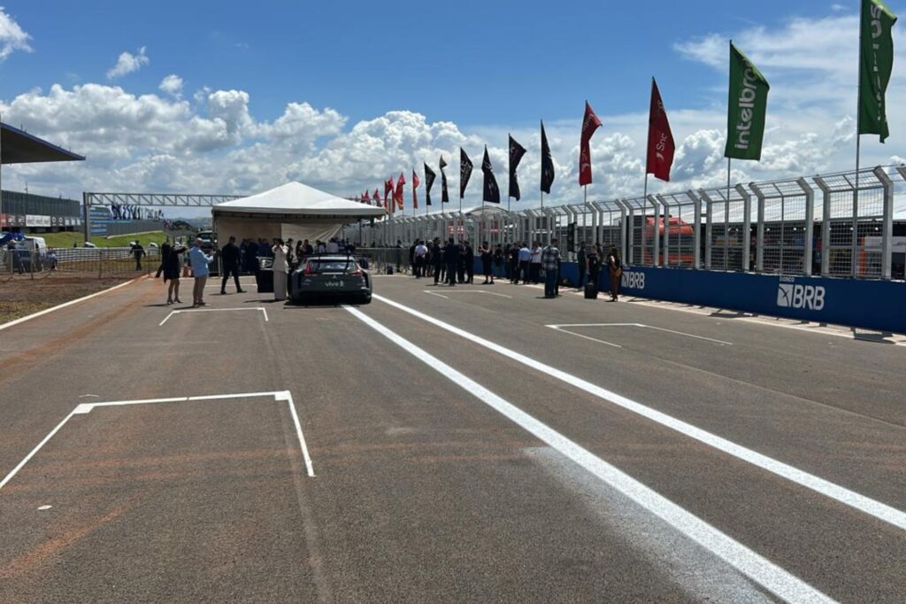 autodromo-internacional-de-brasilia-e-reinaugurado-apos-11-anos