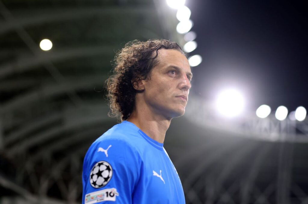 apos-gol,-david-luiz-atinge-marca-historica-na-champions-league