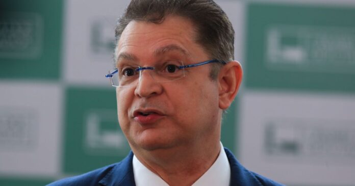 lider-do-pl-pede-a-moraes-visita-a-generais-e-ex-ministro-condenados