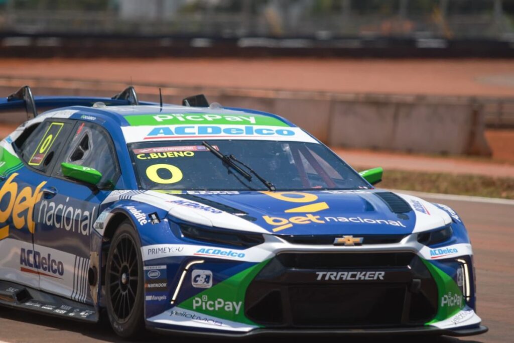 classificacao-e-sprint:-o-segundo-dia-de-stock-car-em-brasilia