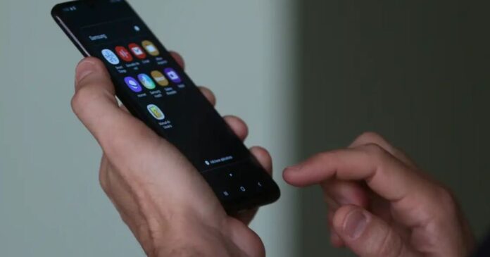 brasileiro-prioriza-durabilidade-ao-escolher-novo-smartphone,-diz-pesquisa