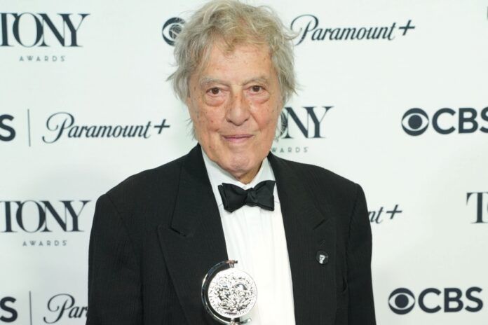 morre-tom-stoppard,-vencedor-do-oscar,-aos-88-anos