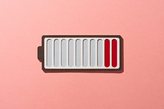 esgotamento-mental:-por-que-a-sua-bateria-social-acaba-no-fim-do-ano?